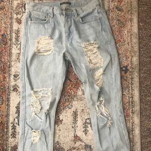 Brandy Melville Boyfriend Jeans